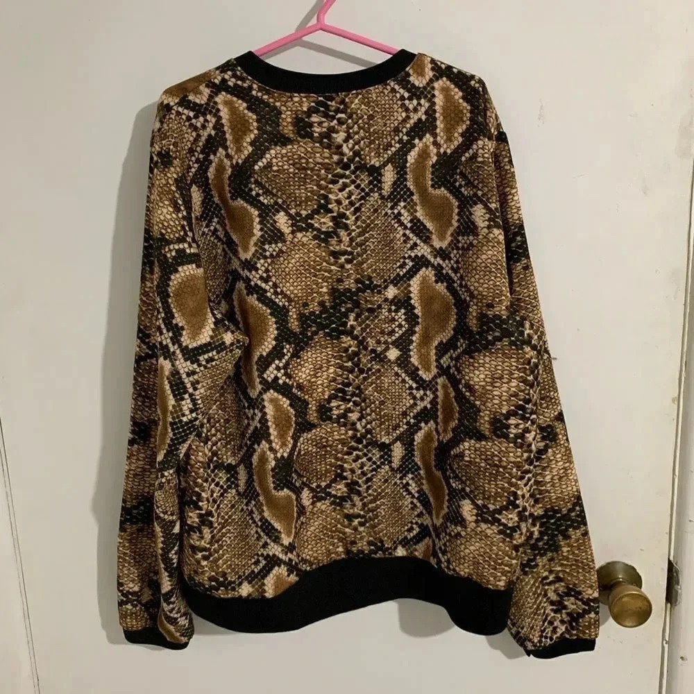 Made in Italy snake print bomber jacket size L - Picture 3 of 4